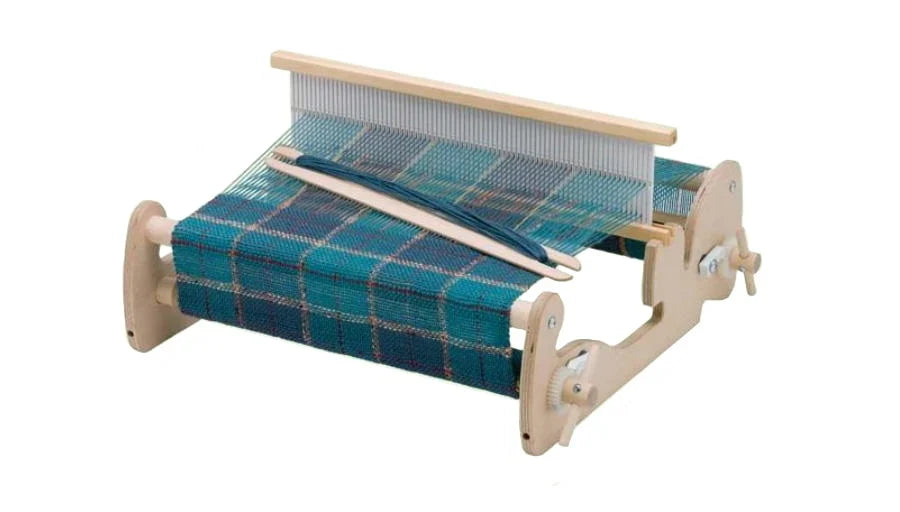 Cricket Loom Kit: 15” Weaving Width